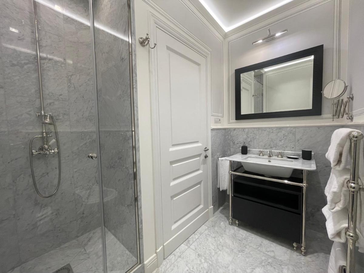 Calzaiuoli3 Luxury Flat In The City Center Of フィレンツェ エクステリア 写真